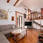 Moonvidal With Big Private Swimming Pool And Free Parking プーラ