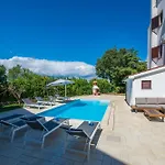Moonvidal With Big Private Swimming Pool And Free Parking プーラ