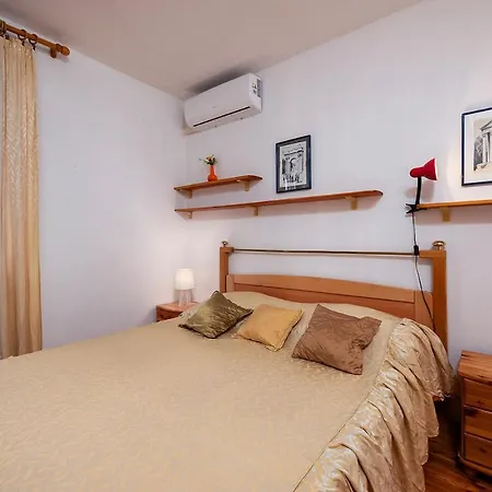 Big Swimming Pool Moonvidal Appartement Pula