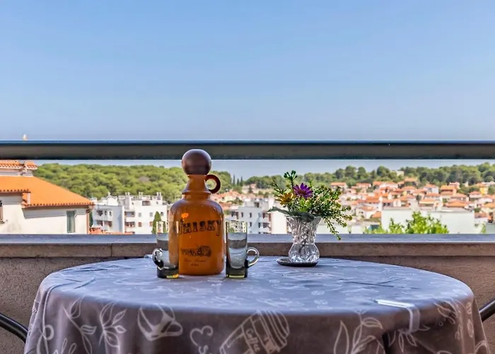 Big Swimming Pool Moonvidal * Pula