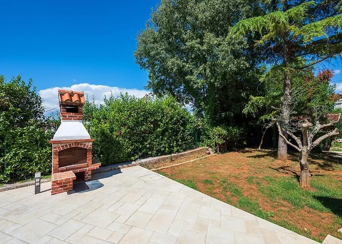 Big Swimming Pool Moonvidal Pula