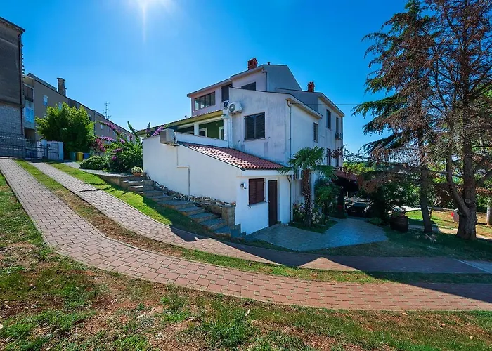 Big Swimming Pool Moonvidal Apartamento Pula