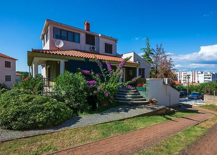 Big Swimming Pool Moonvidal * Pula