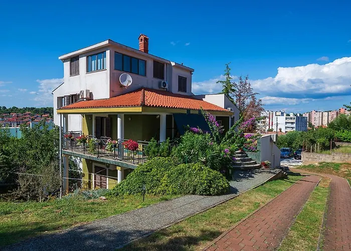 Big Swimming Pool Moonvidal Pula