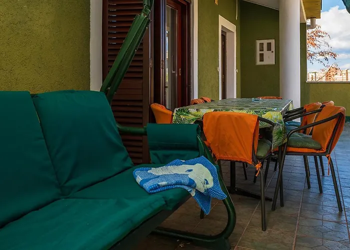 Big Swimming Pool Moonvidal Apartamento Pula