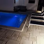 شقة Moonvidal With Big Private Swimming Pool And Free Parking