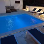 Big Private Swimming Pool Moonvidal Daire *