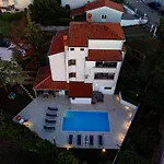 Big Private Swimming Pool Moonvidal Daire