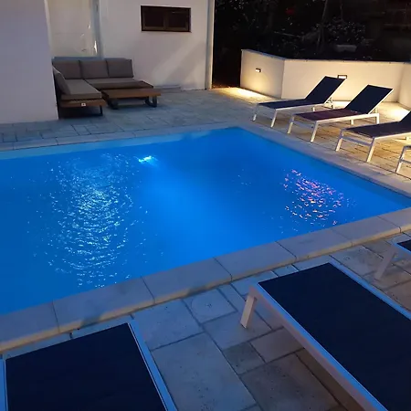 Moonvidal With Big Private Swimming Pool And Free Parking Lägenhet *