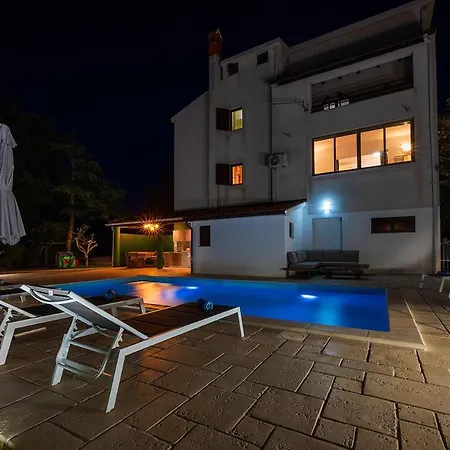 Apartment Big Swimming Pool Monvidal Pula