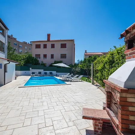 Moonvidal With Big Private Swimming Pool And Free Parking *