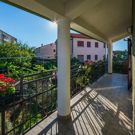 Moonvidal With Big Private Swimming Pool And Free Parking * Pula