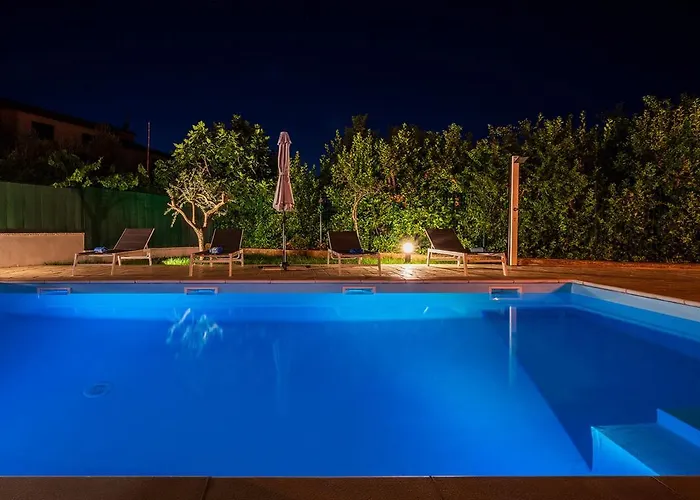 Big Swimming Pool Moonvidal * プーラ