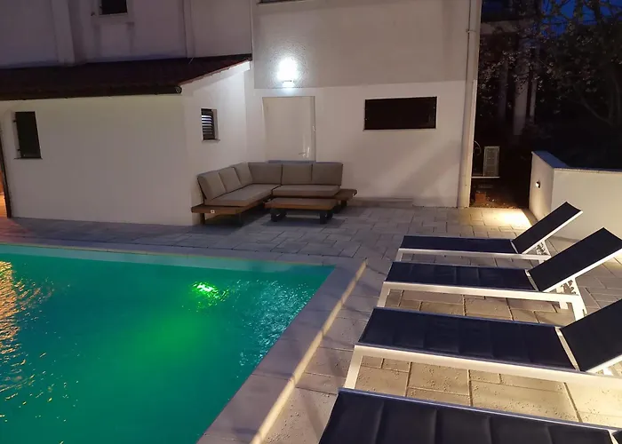 Big Private Swimming Pool Moonvidal 풀라