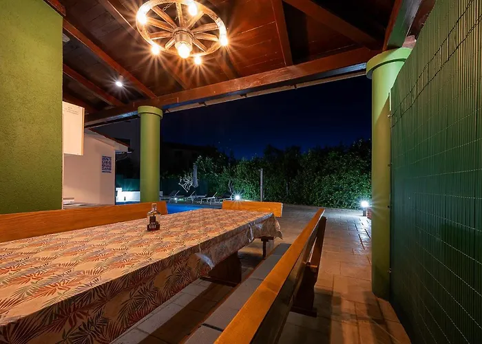 아파트 Big Private Swimming Pool Moonvidal 풀라